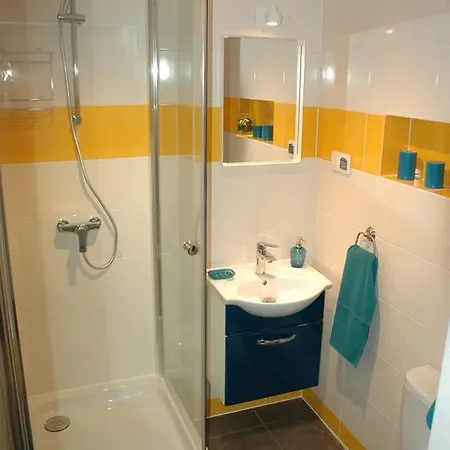 Loco Yellow Daire *